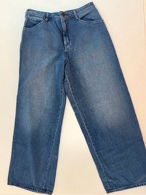 Soft Pilcro Mid-Rise Slouchy Wide Leg Cuffed 100% Cotton Blue Jeans Size 29